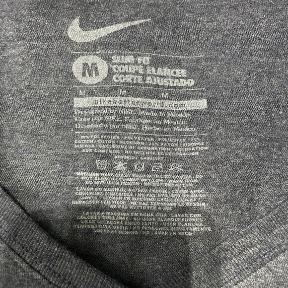 Nike Yankees 2012 Baseball Longsleeve V-NeckSlim Fit Shirt Size Medium - Picture 2 of 6